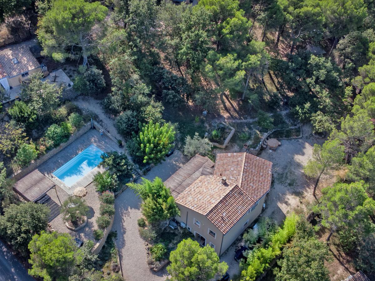 Villa photo 1