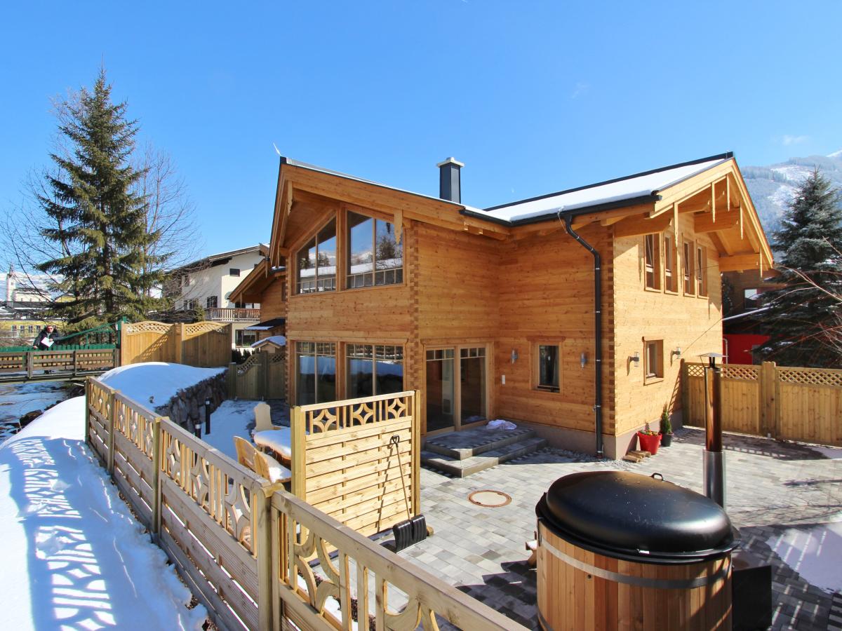 Villa photo 1