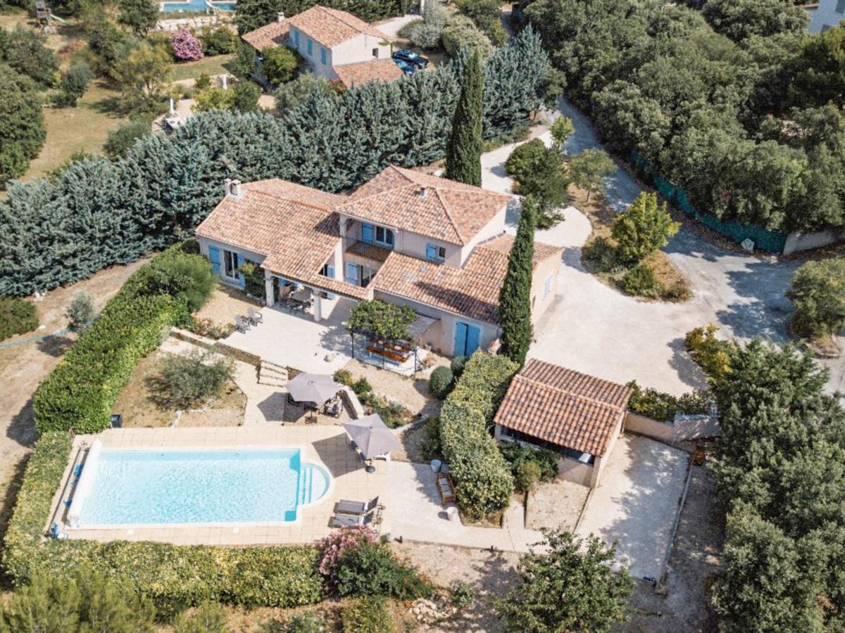 Villa photo 1