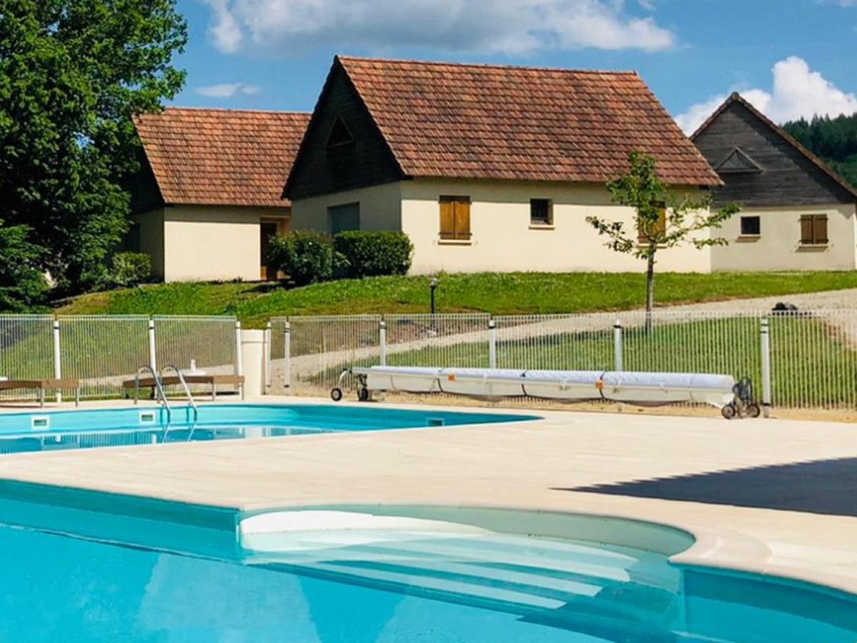 Villa photo 1
