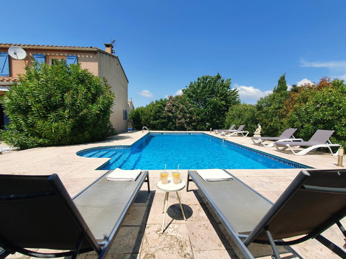 Villa photo 1