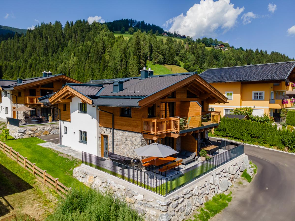 Villa photo 1