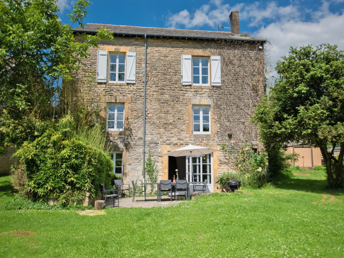 Villa photo 1
