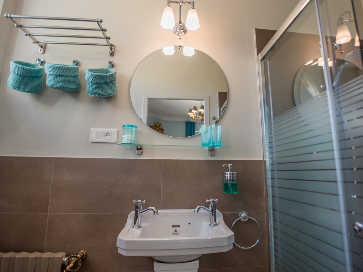 Bath Room