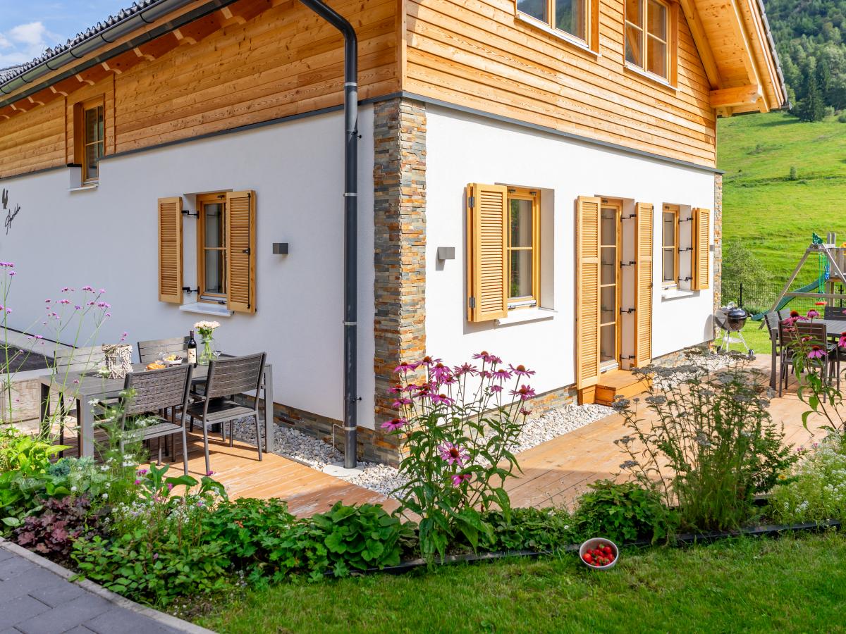 Exterior Summer