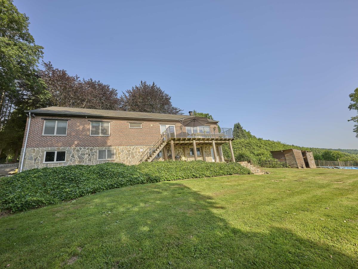 Exterior Summer
