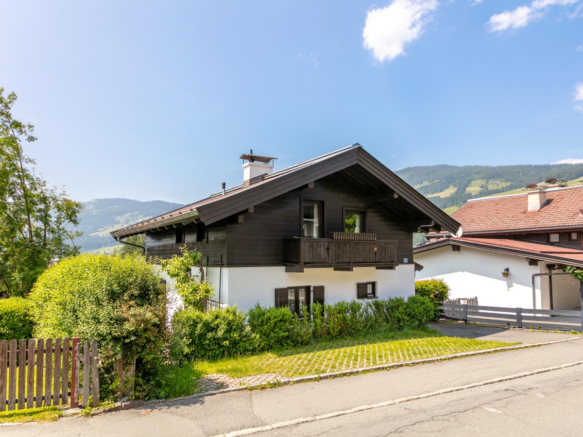 Villa photo 1