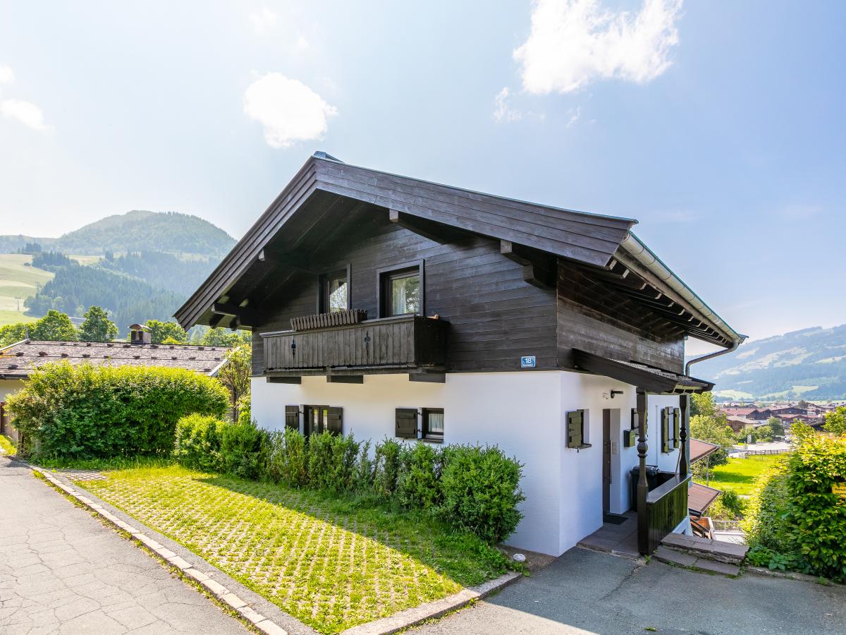 Villa photo 1