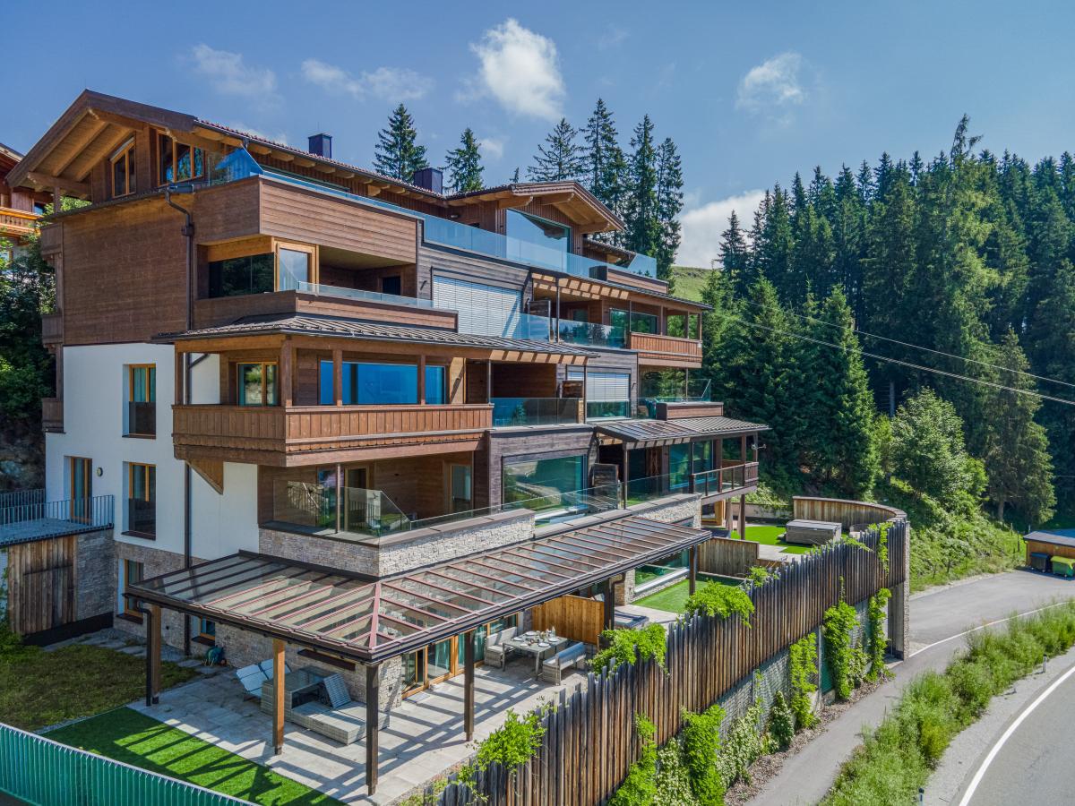 Villa photo 1