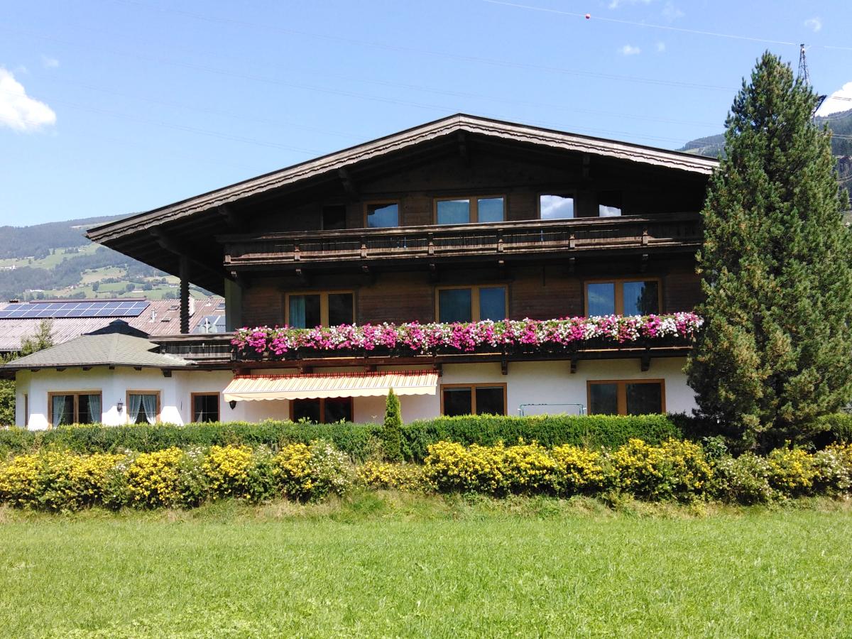 Villa photo 1