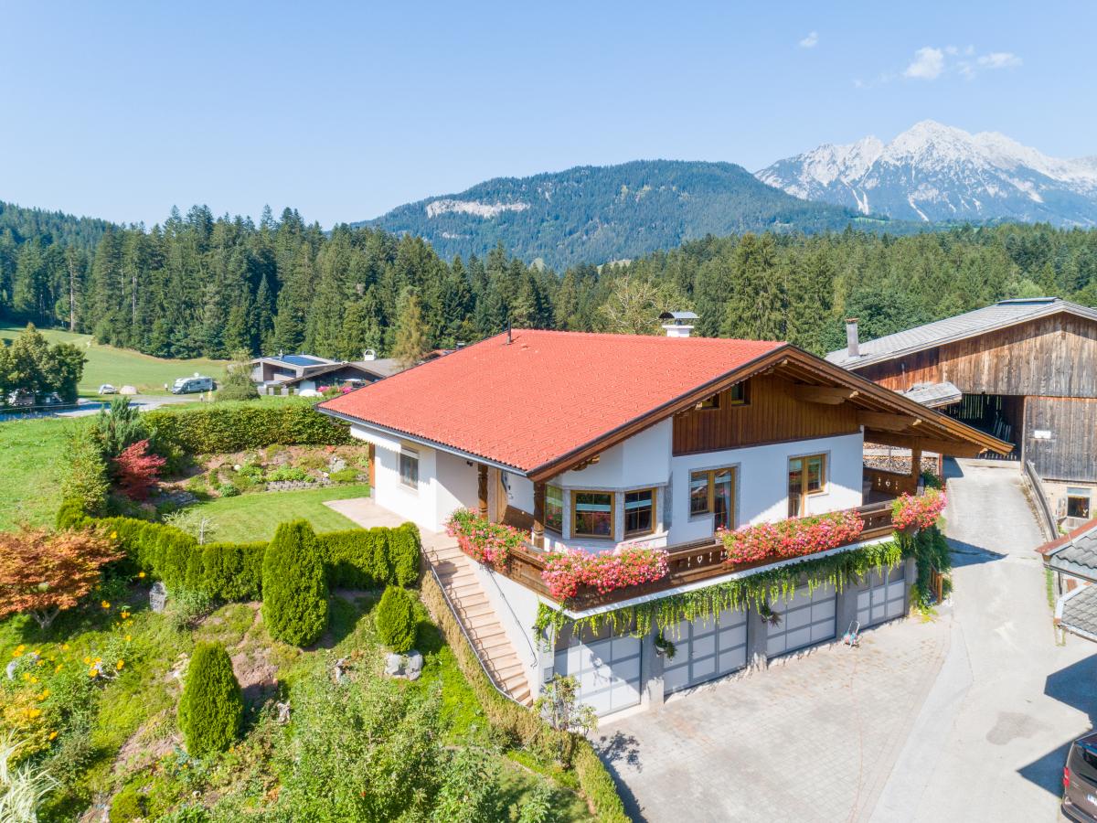 Villa photo 1