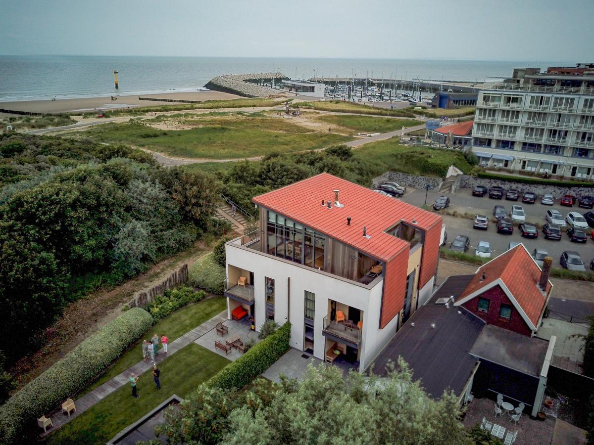 Exterior Summer