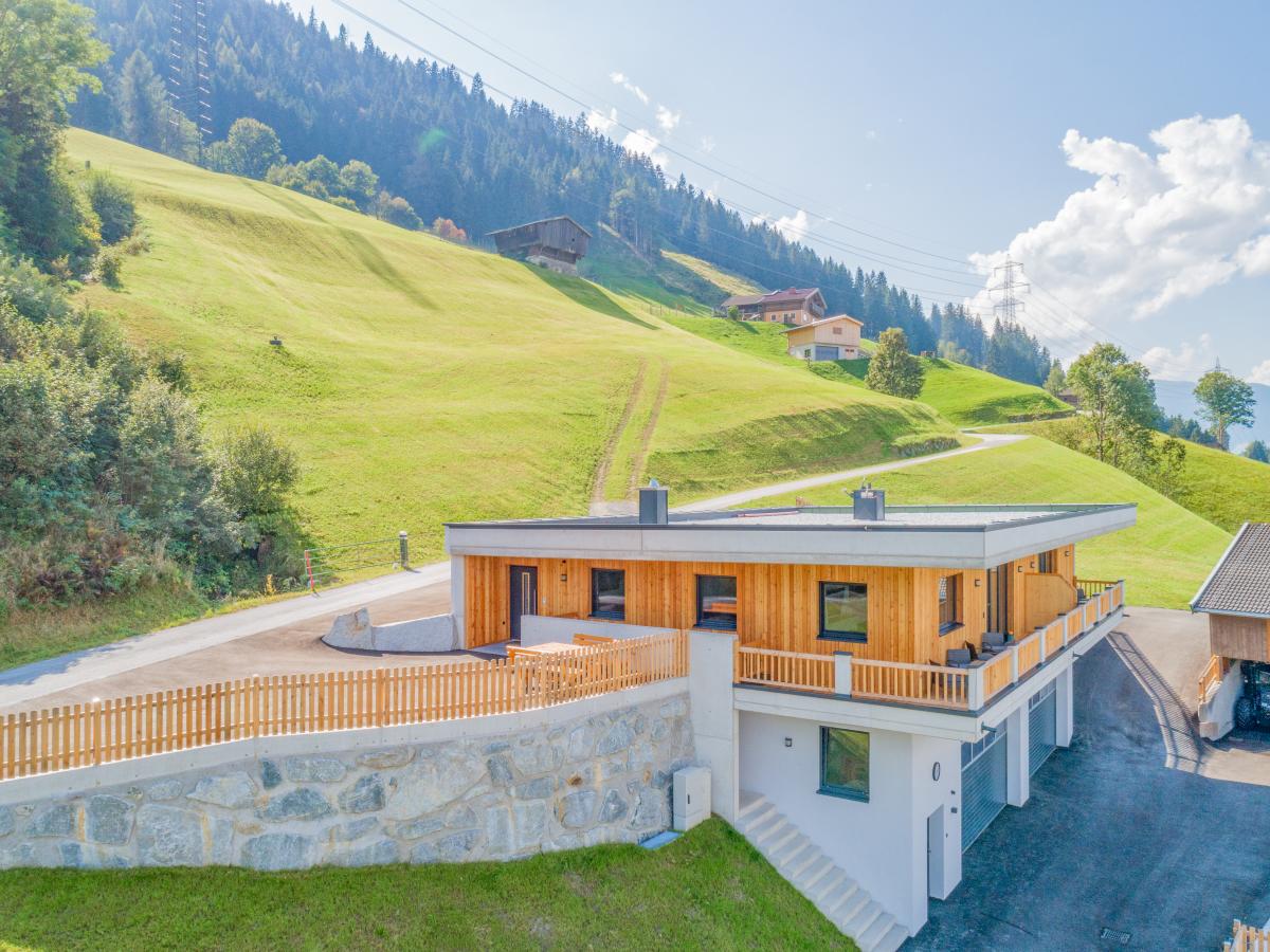Villa photo 1