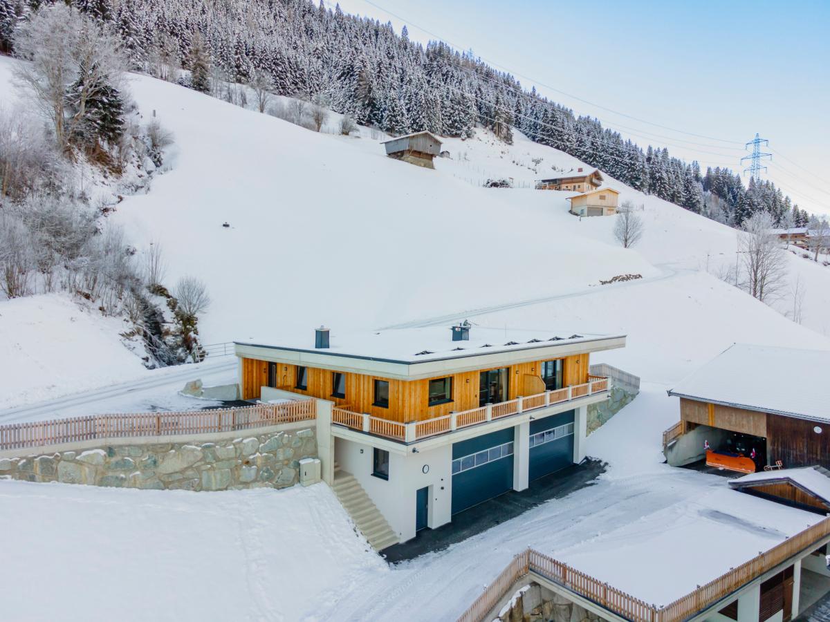 Villa photo 1