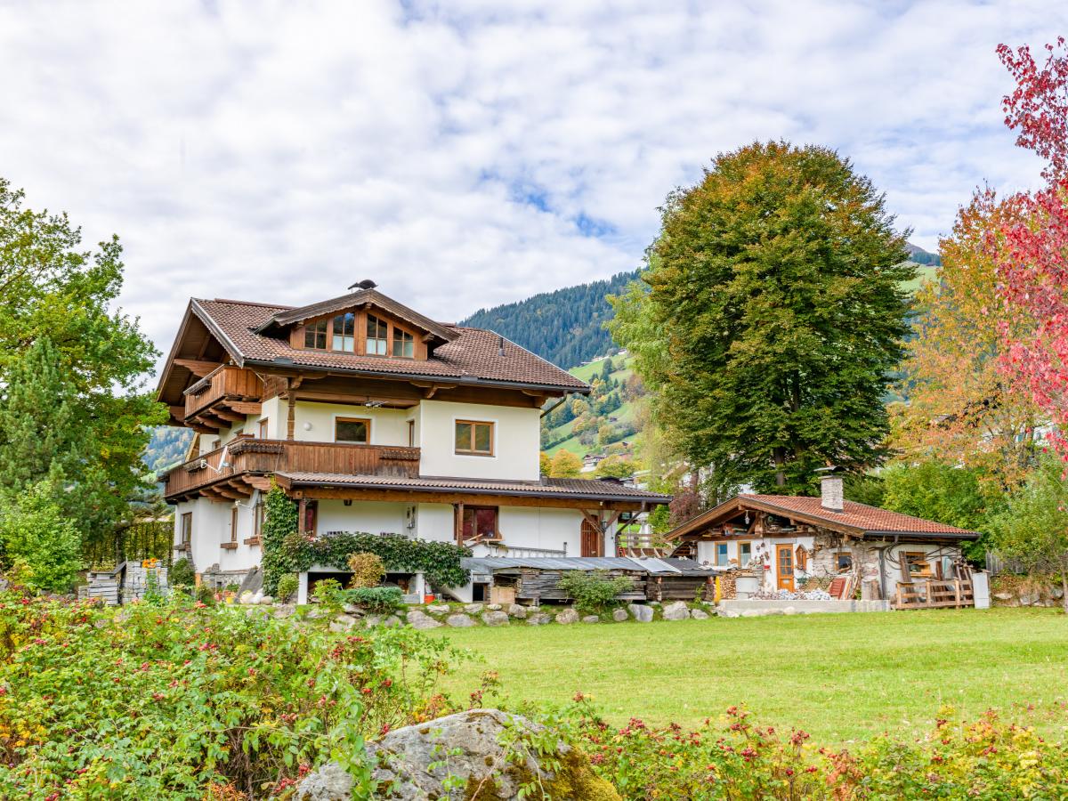 Villa photo 1