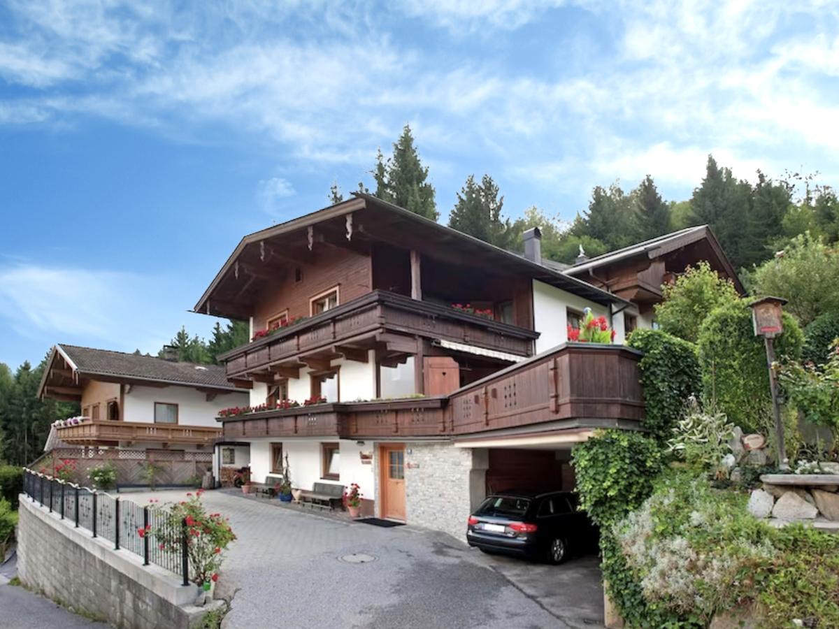 Villa photo 1