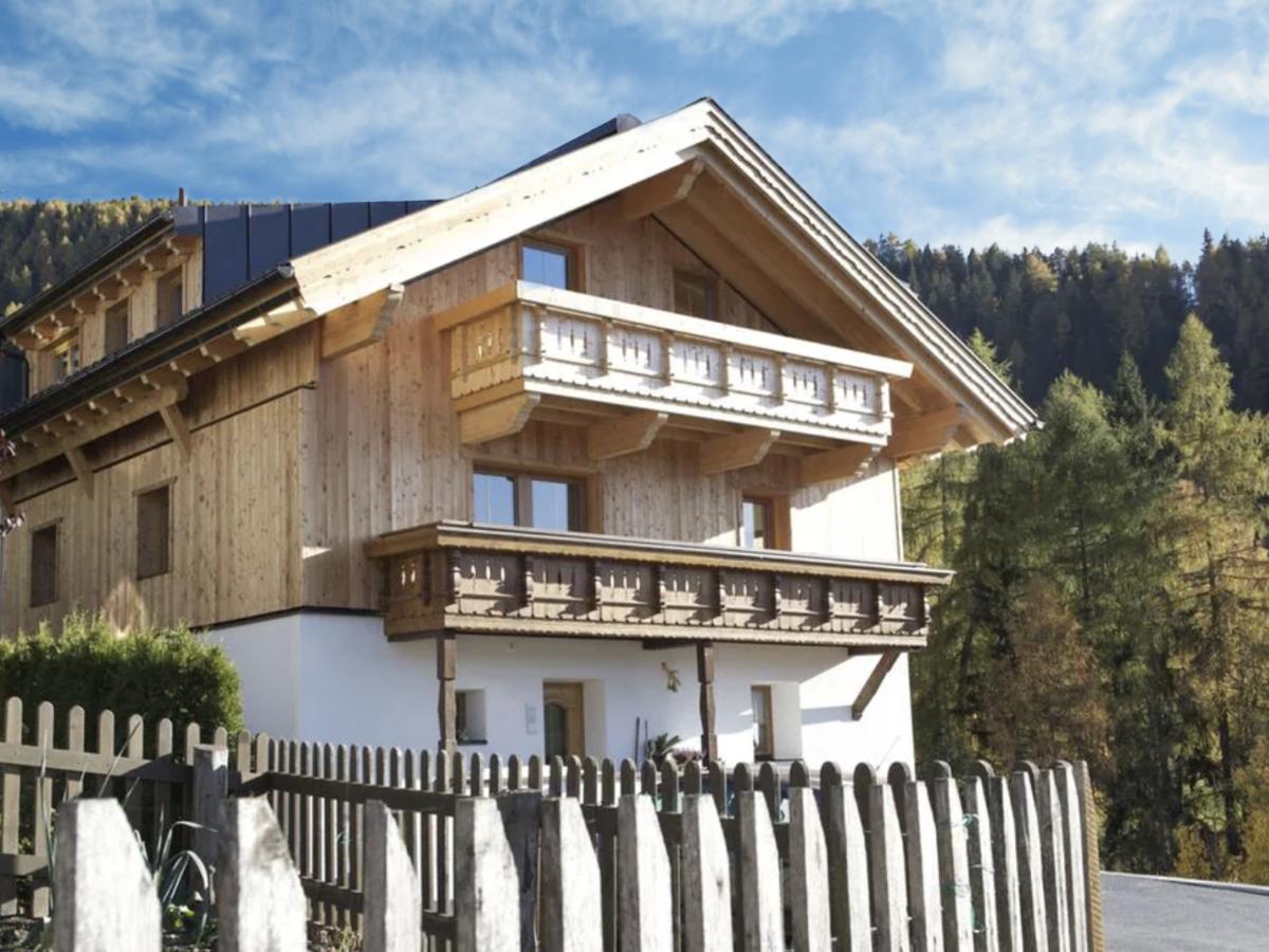 Villa photo 1