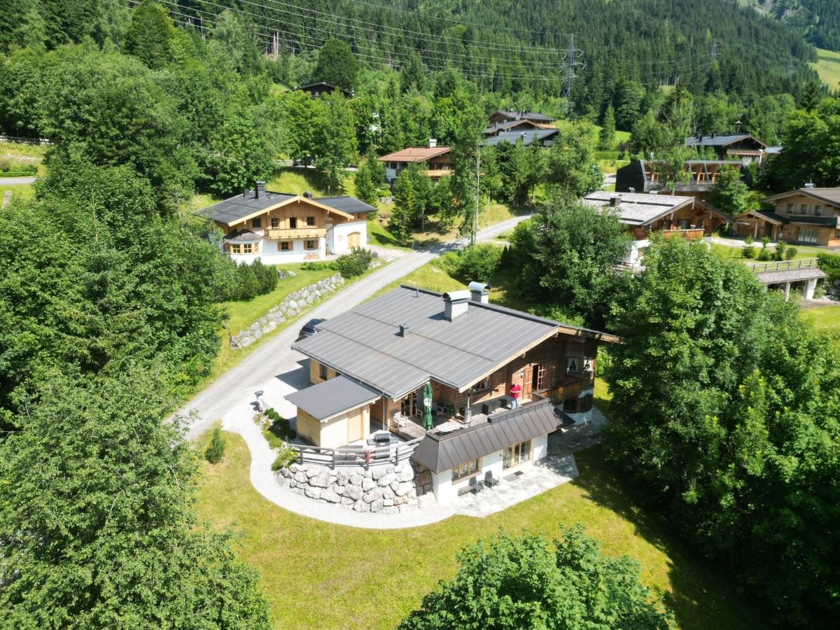 Villa photo 1