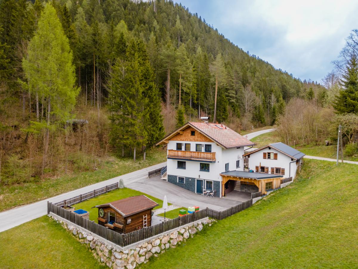 Exterior Summer
