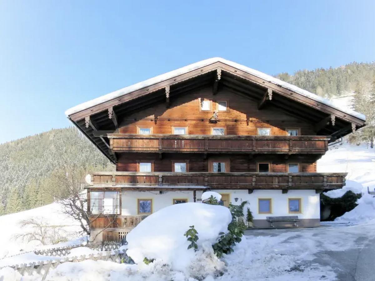 Villa photo 1