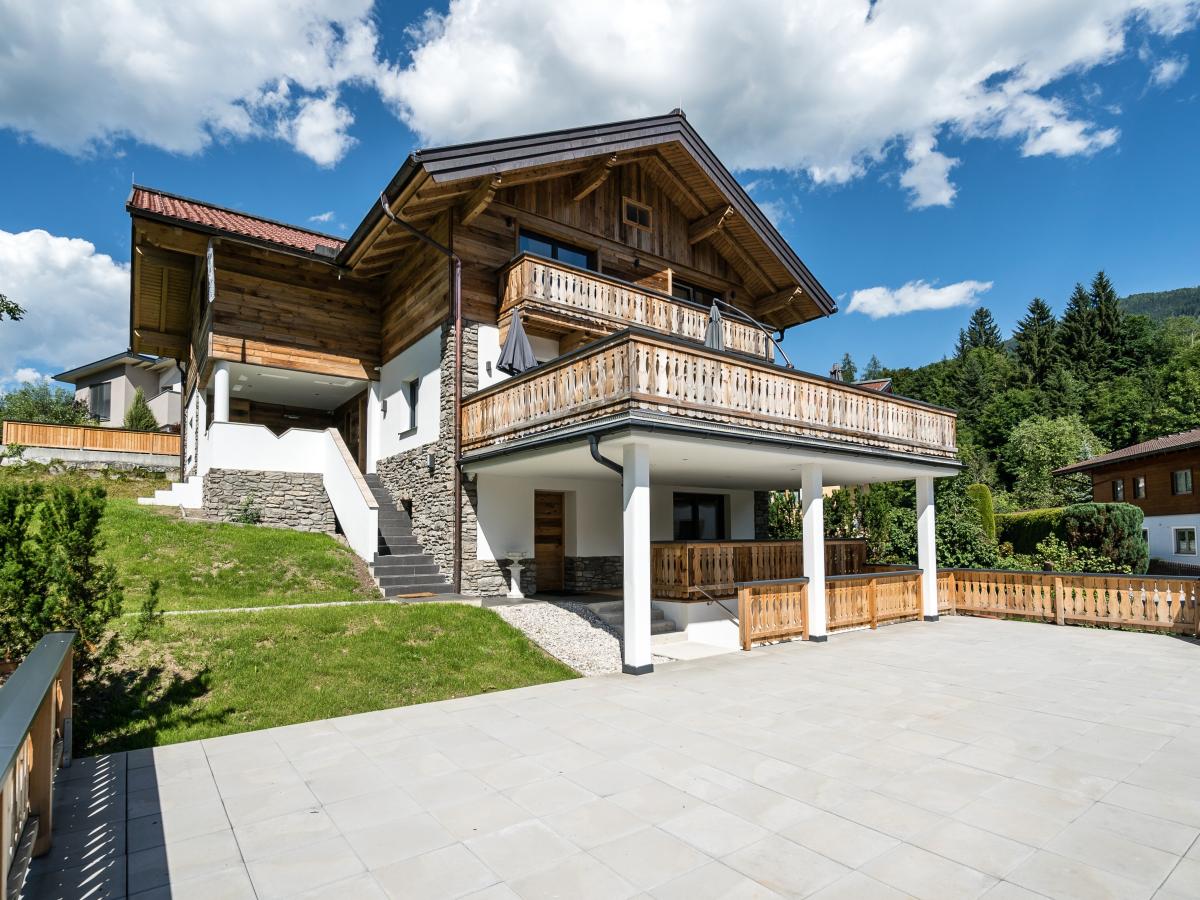 Villa photo 1