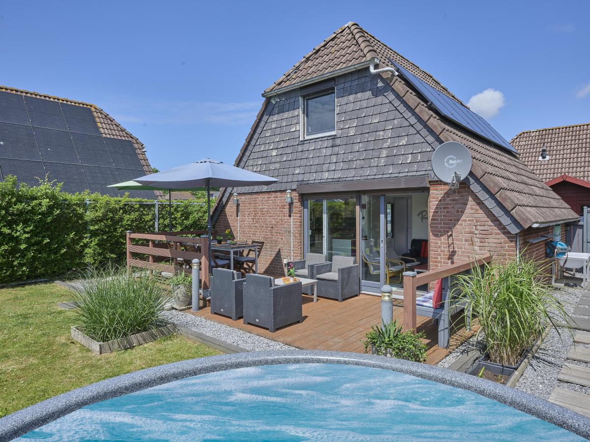 Villa photo 1
