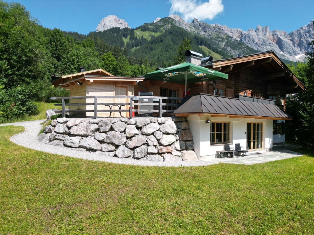 Villa photo 1