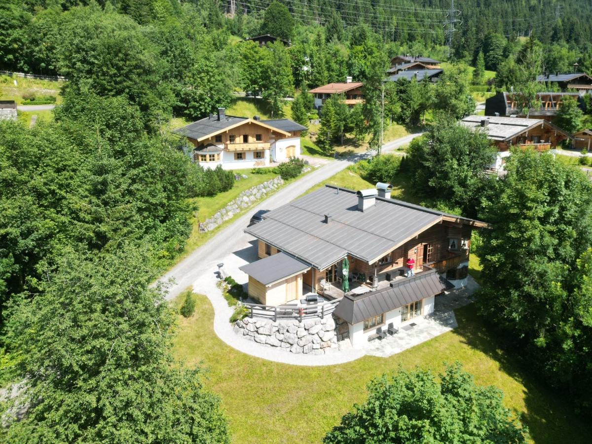 Villa photo 1