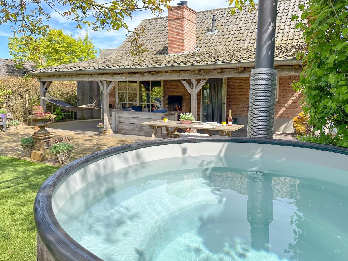 Villa photo 1
