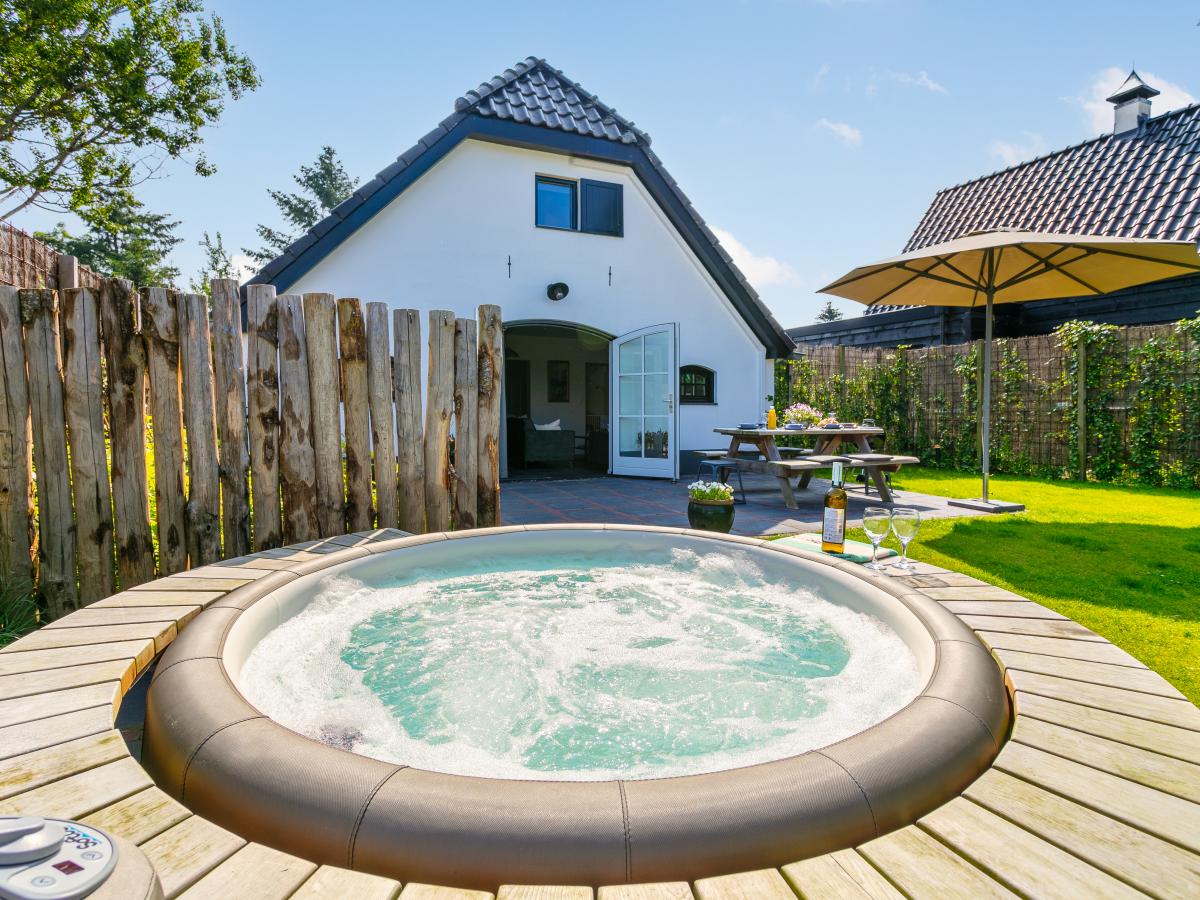 Villa photo 1