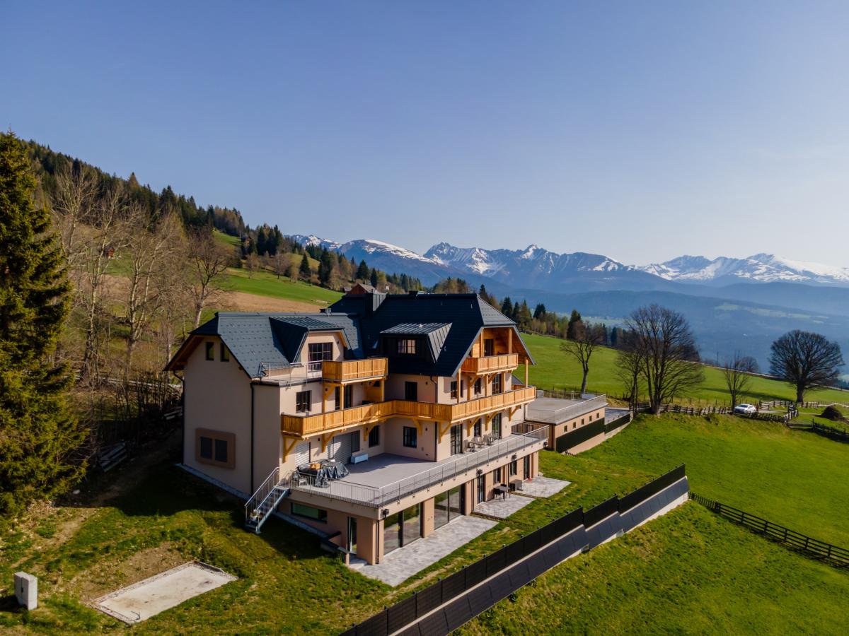 Villa photo 1