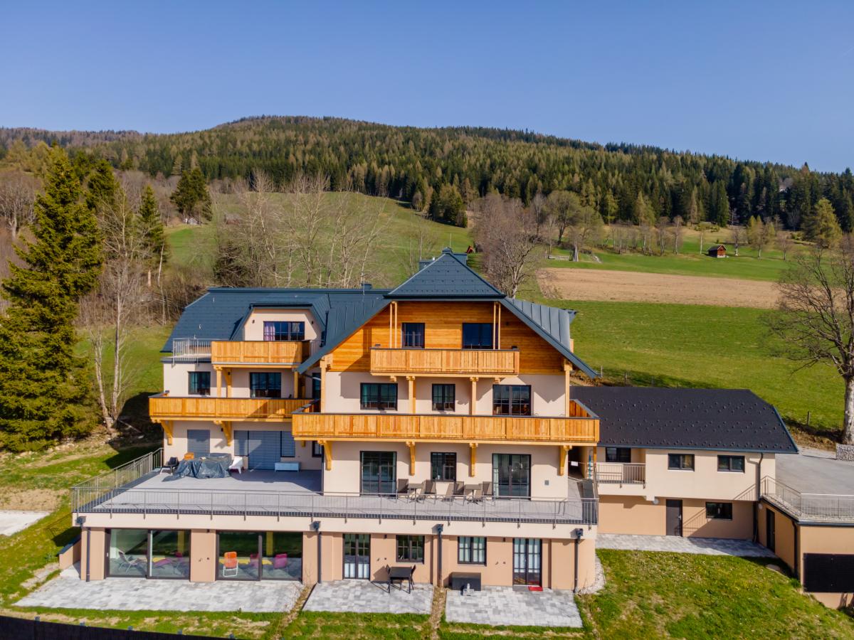 Exterior Summer
