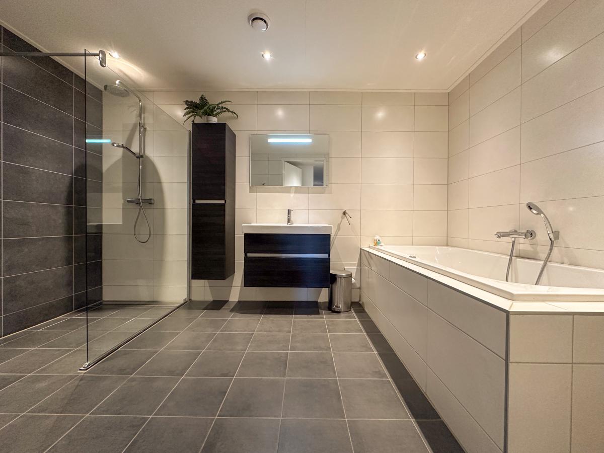 Bath Room
