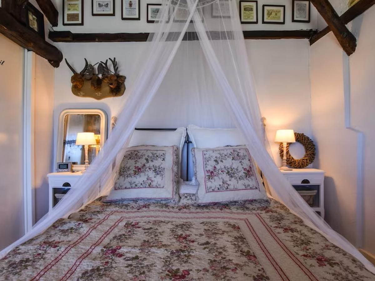 Bed Room