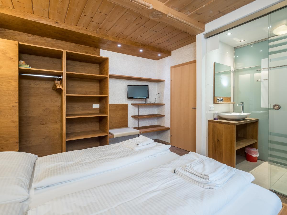 Bed Room
