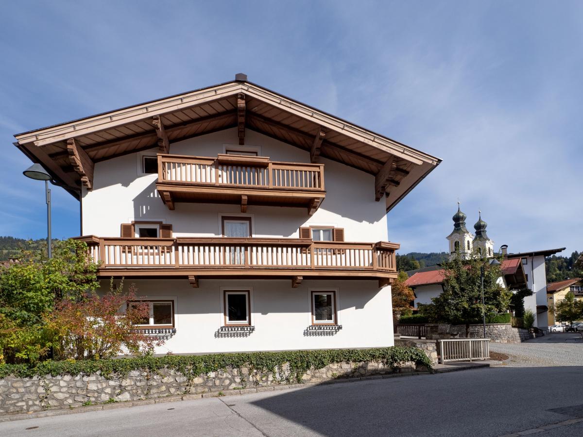 Villa photo 1