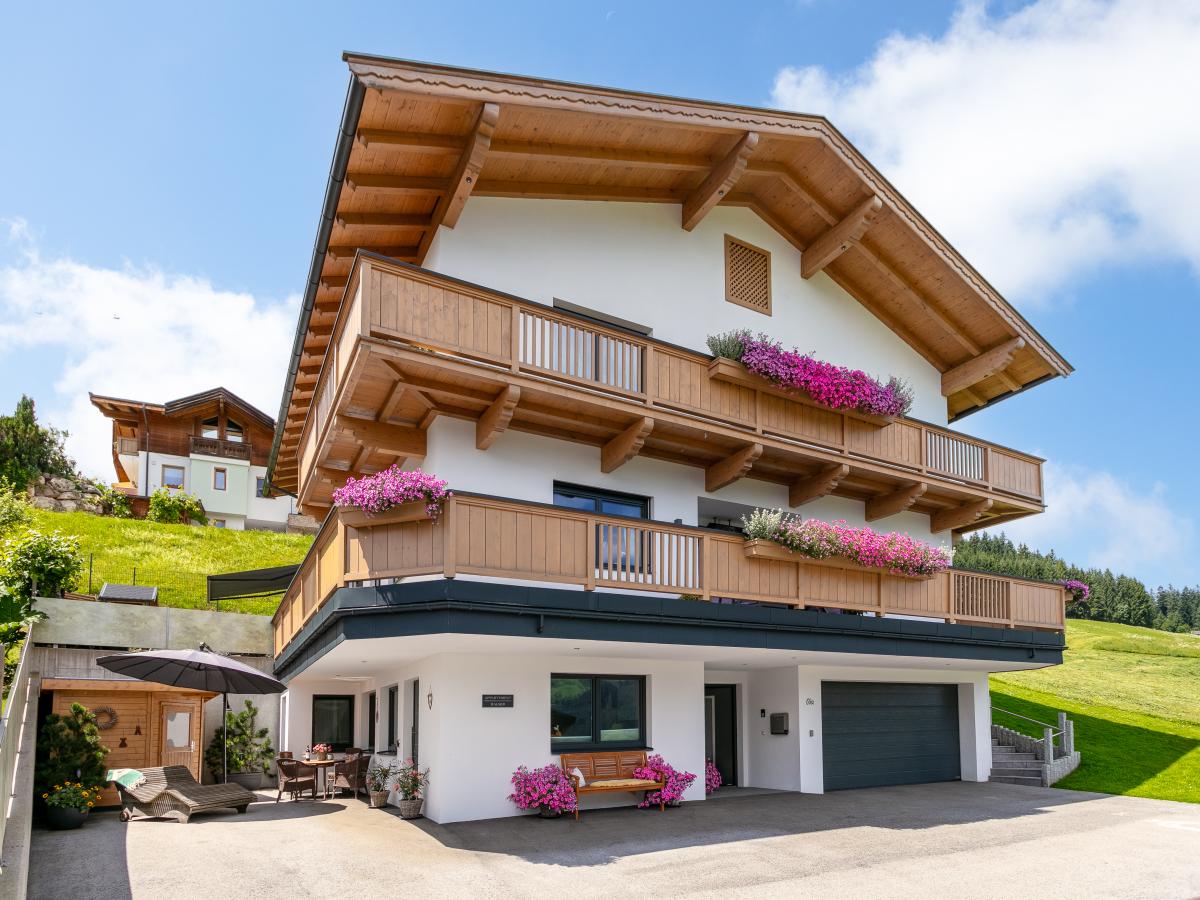 Villa photo 1