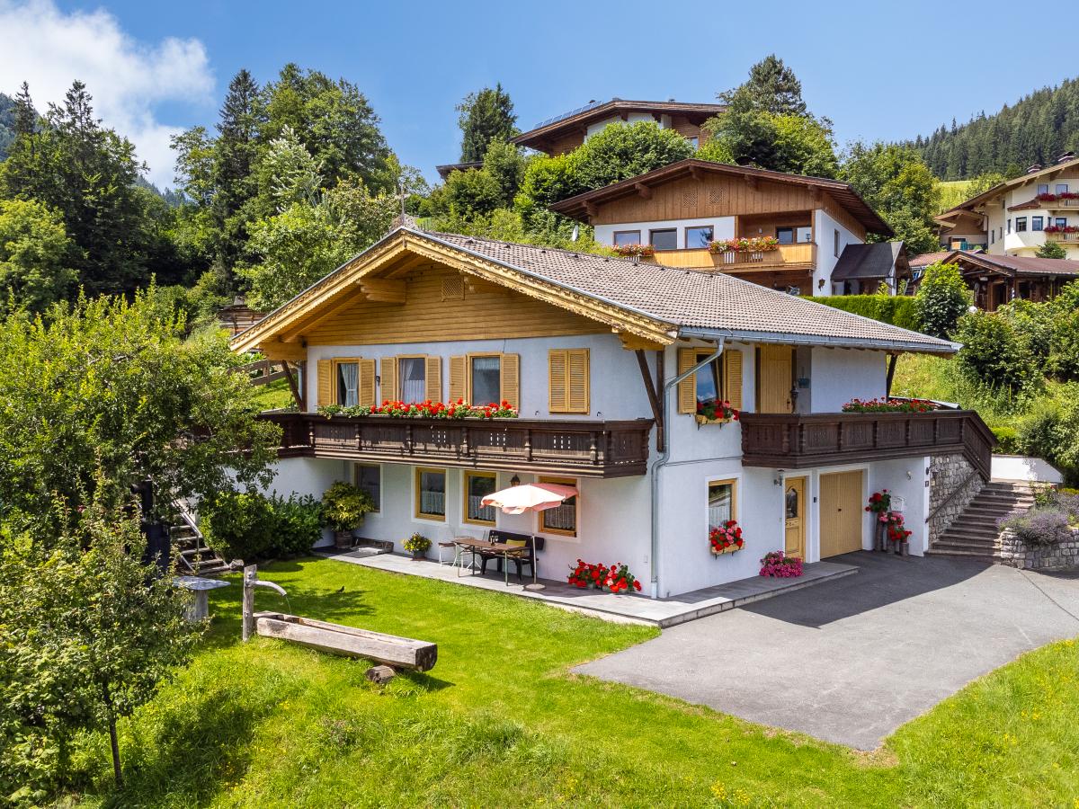 Exterior Summer
