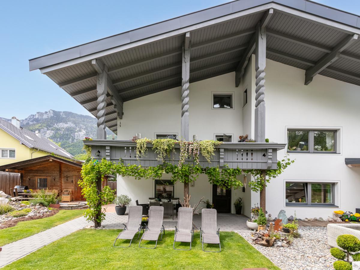 Villa photo 1