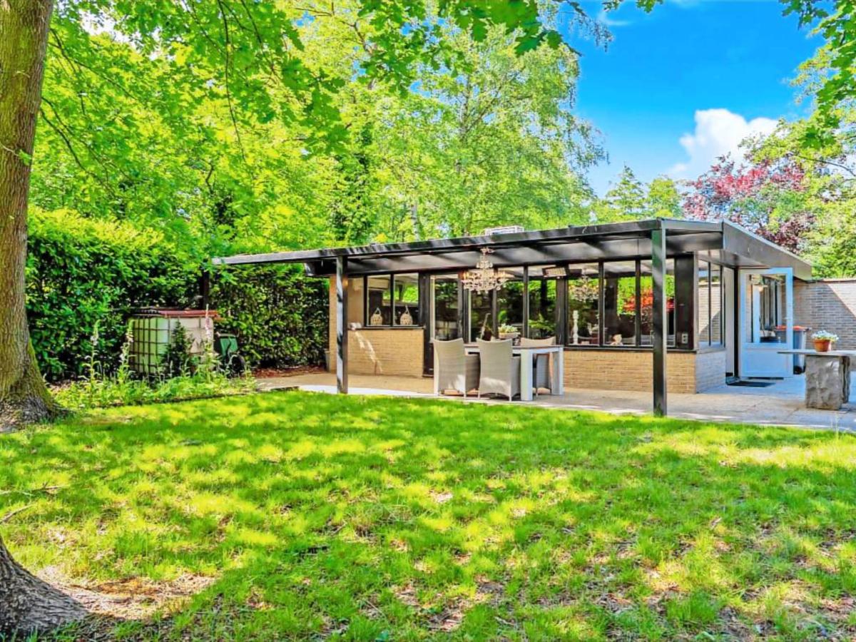 Villa photo 1
