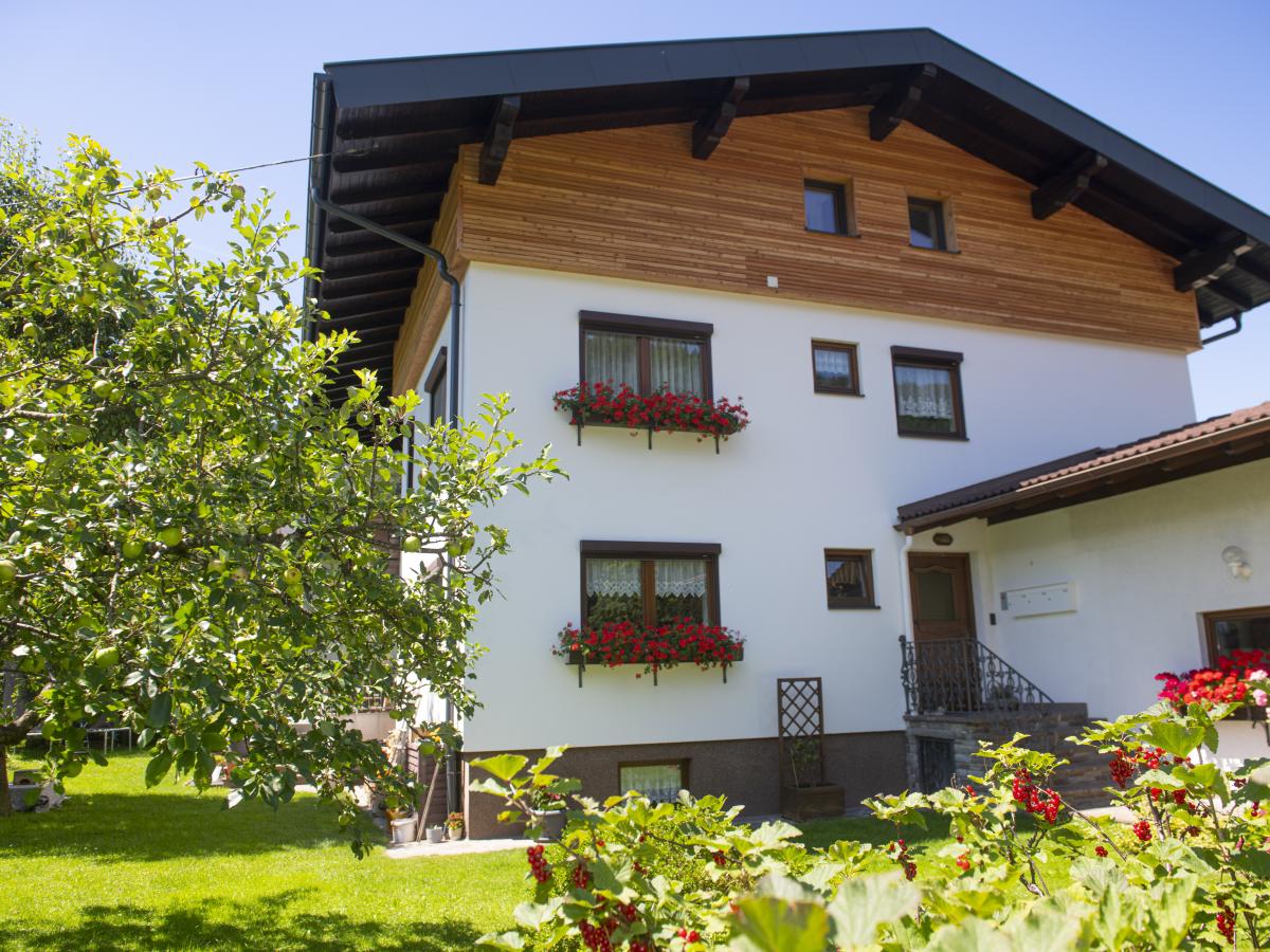 Villa photo 1