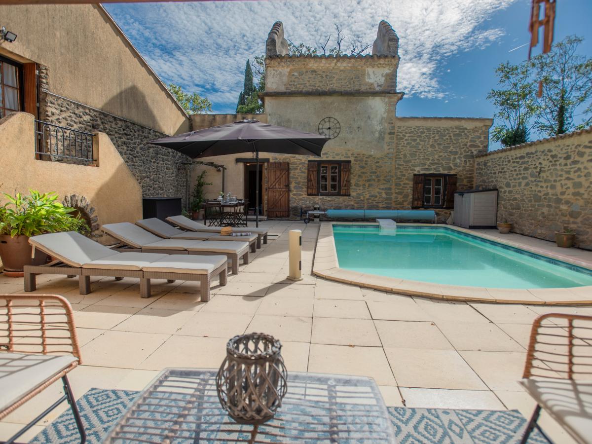 Villa photo 1