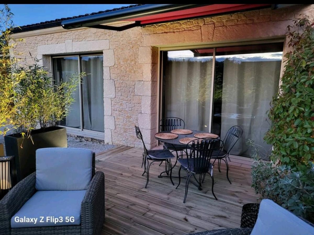 Villa photo 1