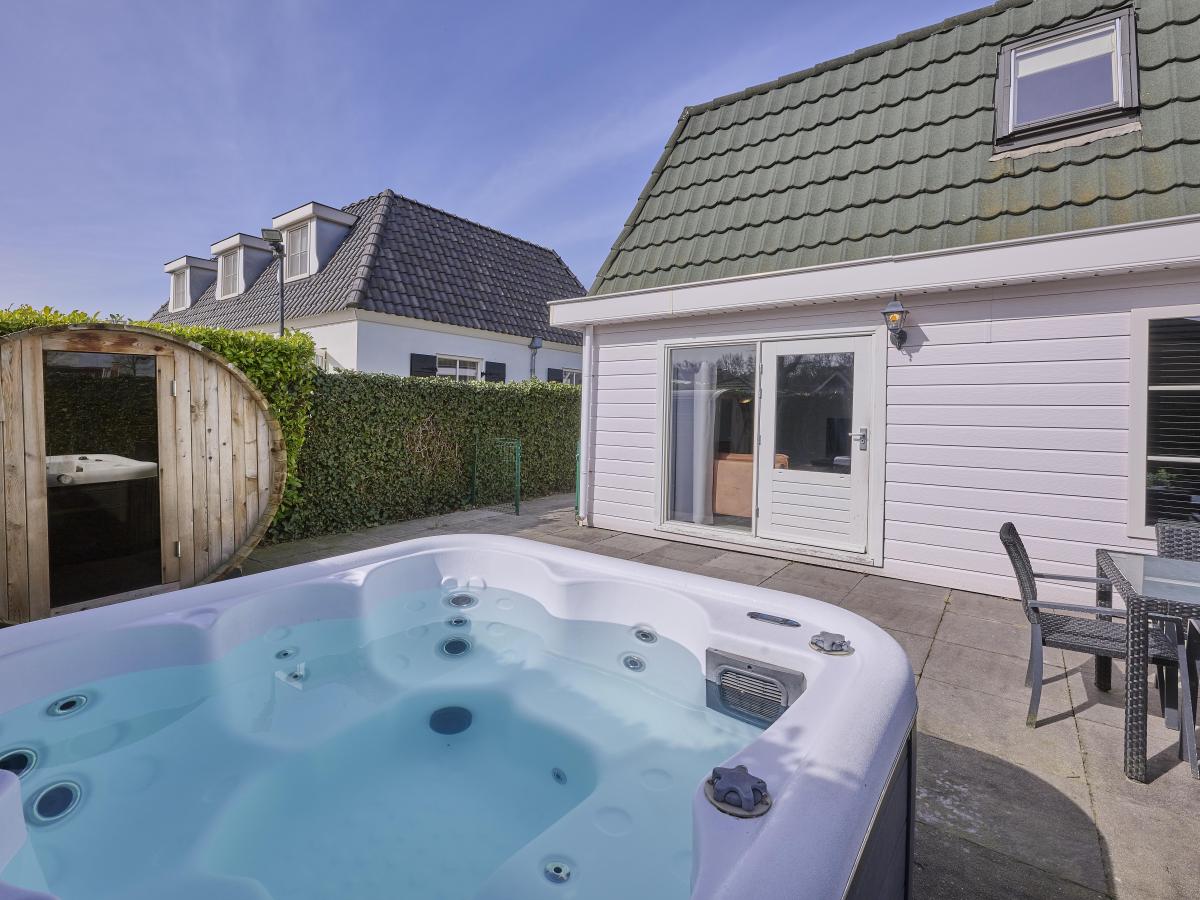 Villa photo 1