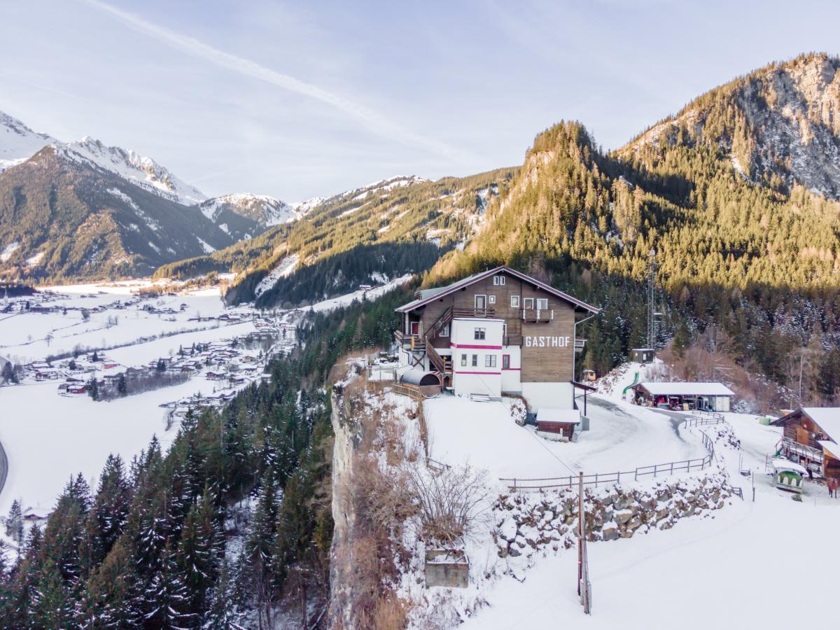 Exterior Winter