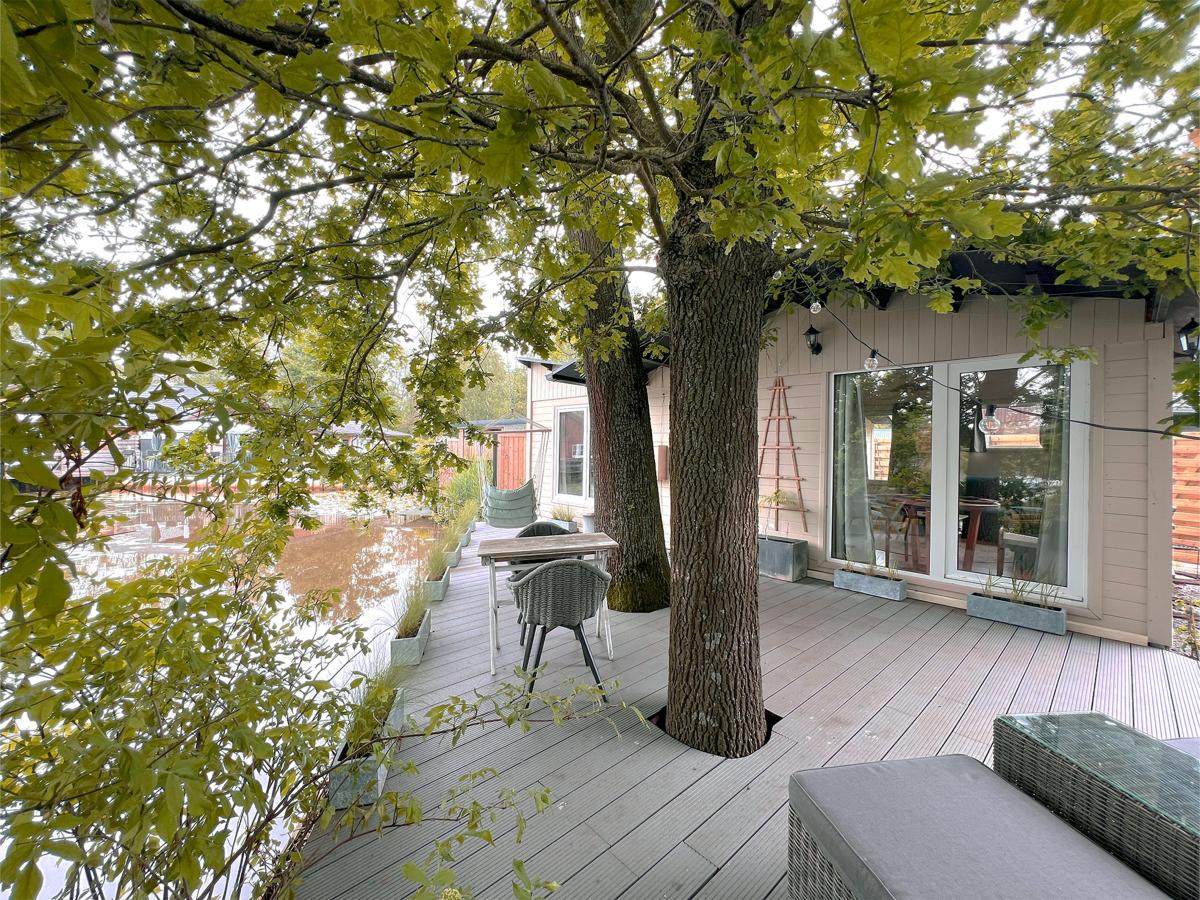 Villa photo 1