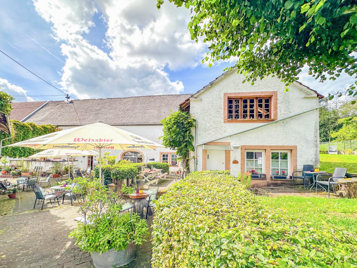 Villa photo 1