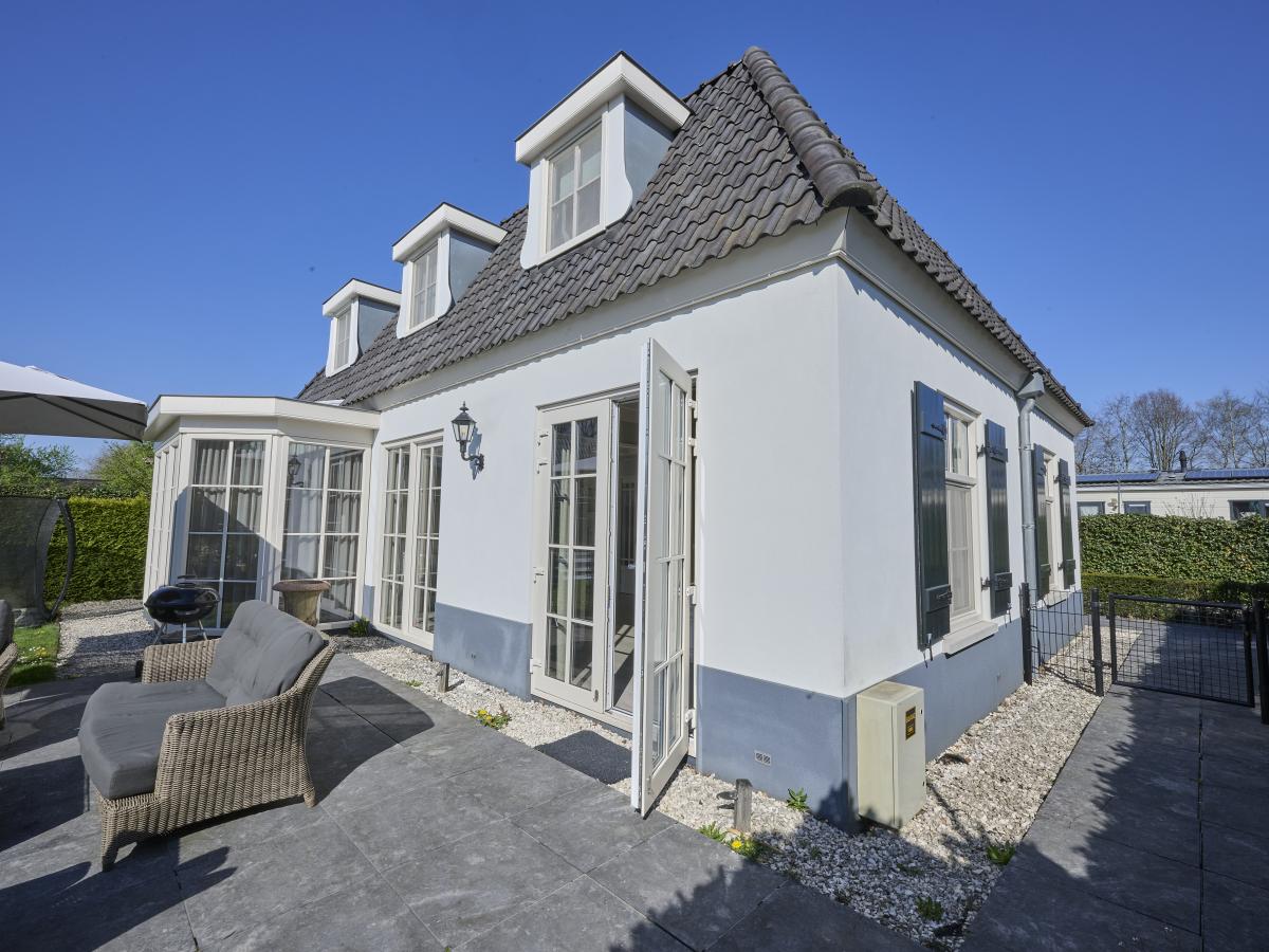 Exterior Summer