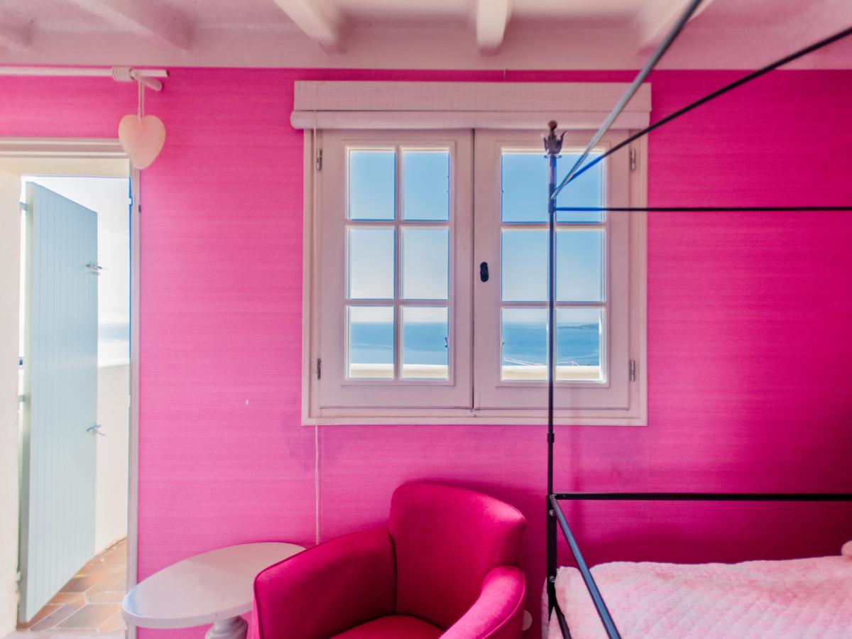 Bed Room