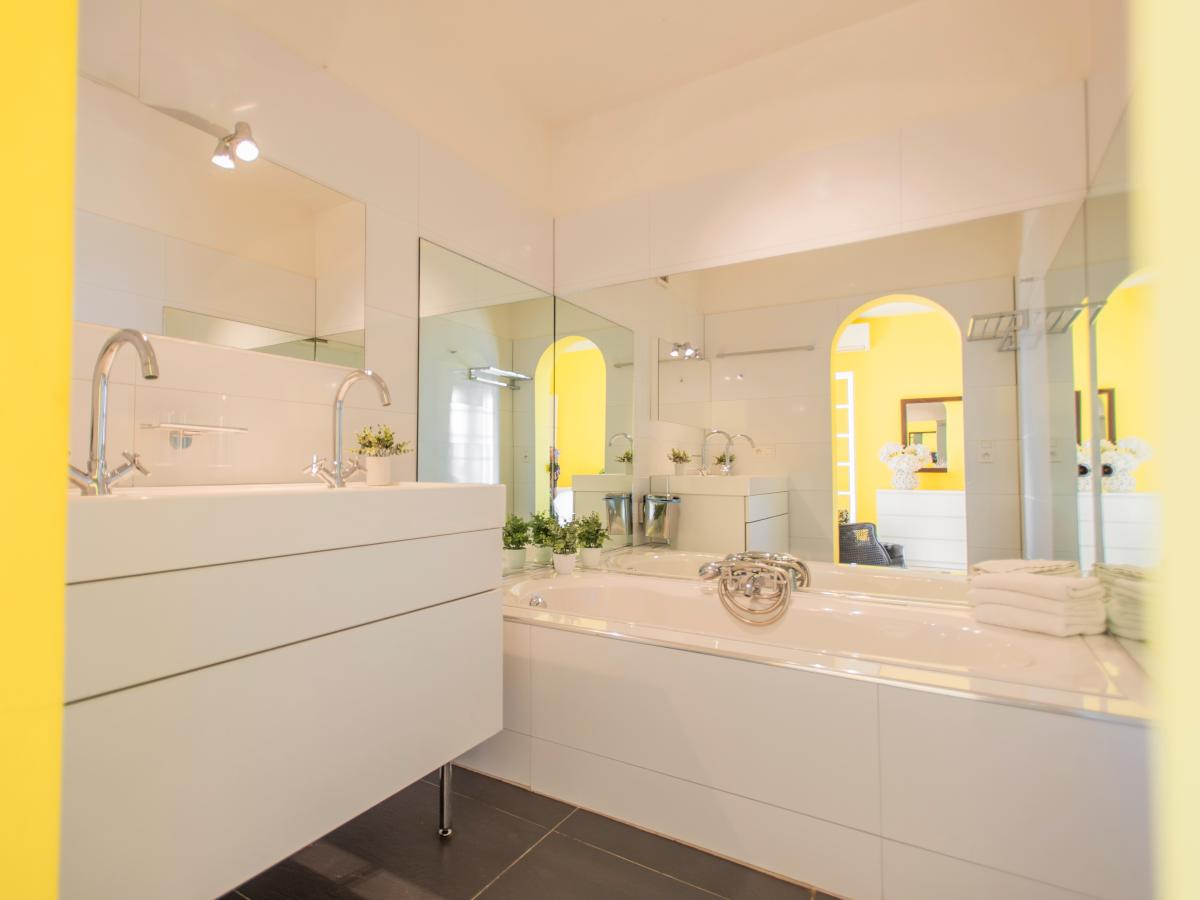 Bath Room